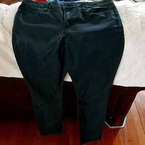 Black Tommy Hilfiger skinny jeans